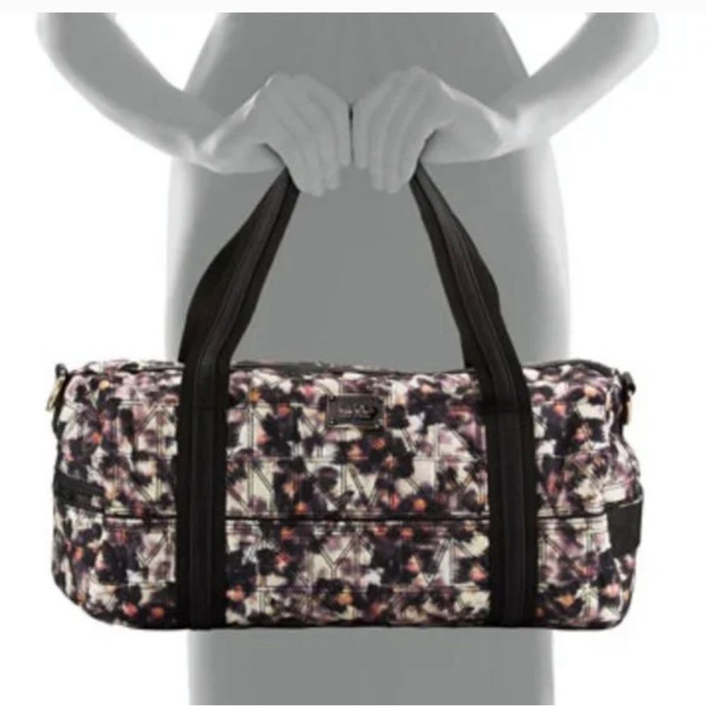 COPY - Nicole Miller City Life Leopard Print Medium Weekend Travel Bag - Picture 2 of 12